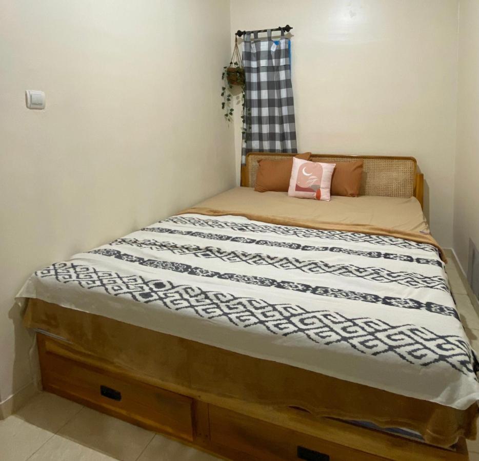 Et Malio Stay & Travel Malioboro Pusat Kota Yogyakarta Bagian luar foto